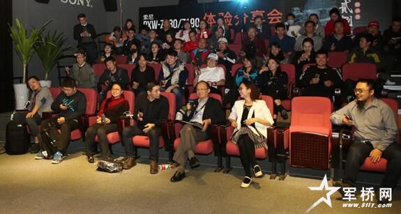 现场活动气氛热烈